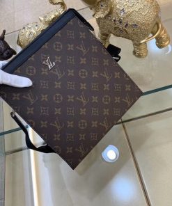 Túi đeo chéo da bò Louis Vuitton – LKM460
