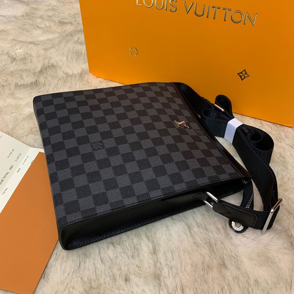 Túi đeo chéo nam cao cấp hiệu Louis Vuitton bản new 2023 - LKM118 - LOUIS  KIMMI