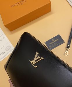Vi Cam Tay Khoa So Louis Vuitton 10
