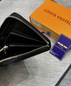 Vi Cam Tay Hang Hieu Louis Vuitton 01