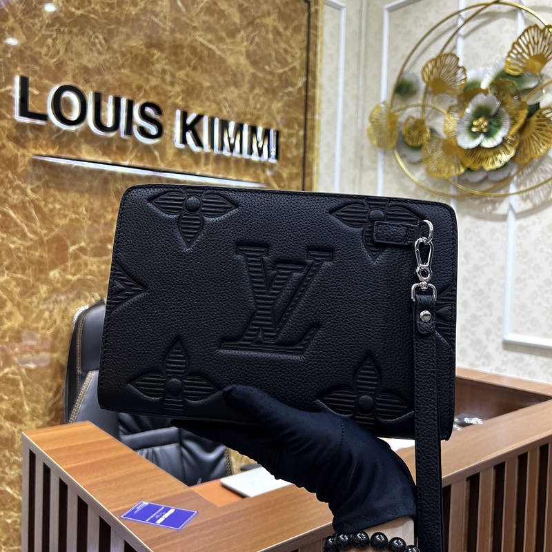 Vi Cam Tay Nam Louis Vuitton 03